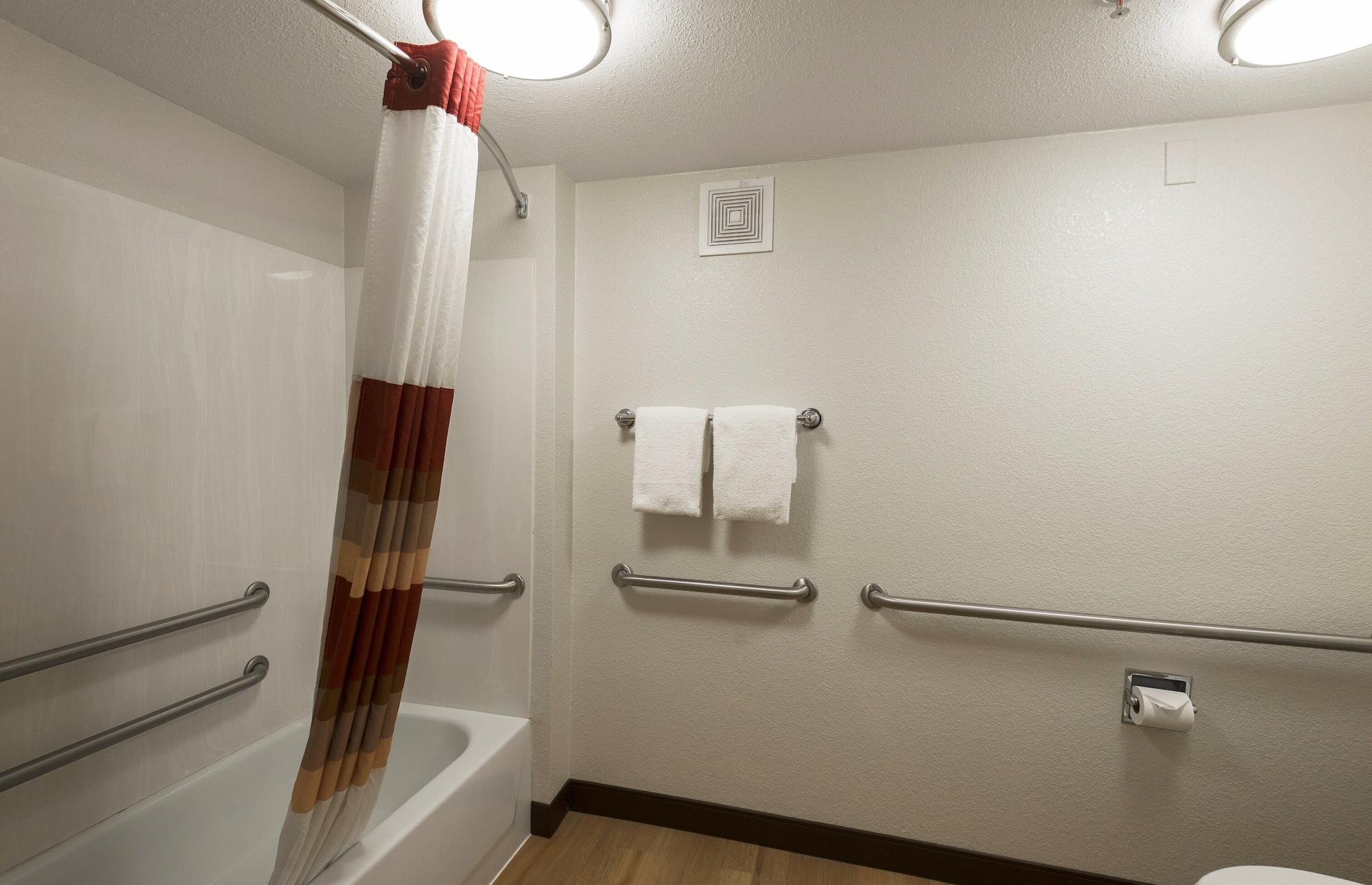 Red Roof Inn Dayton North Airport Ngoại thất bức ảnh